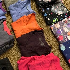 Grey’s anatomy XS & S scrubs.